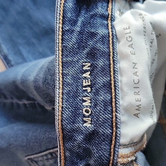American Eagle high rise medium wash mom jean women's size 00 - Picture 6 of 7